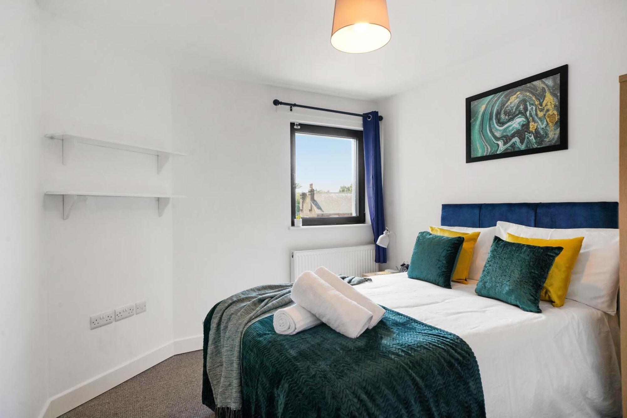Modern Apartments With Free Parking Near Heathrow Colnbrook Eksteriør billede