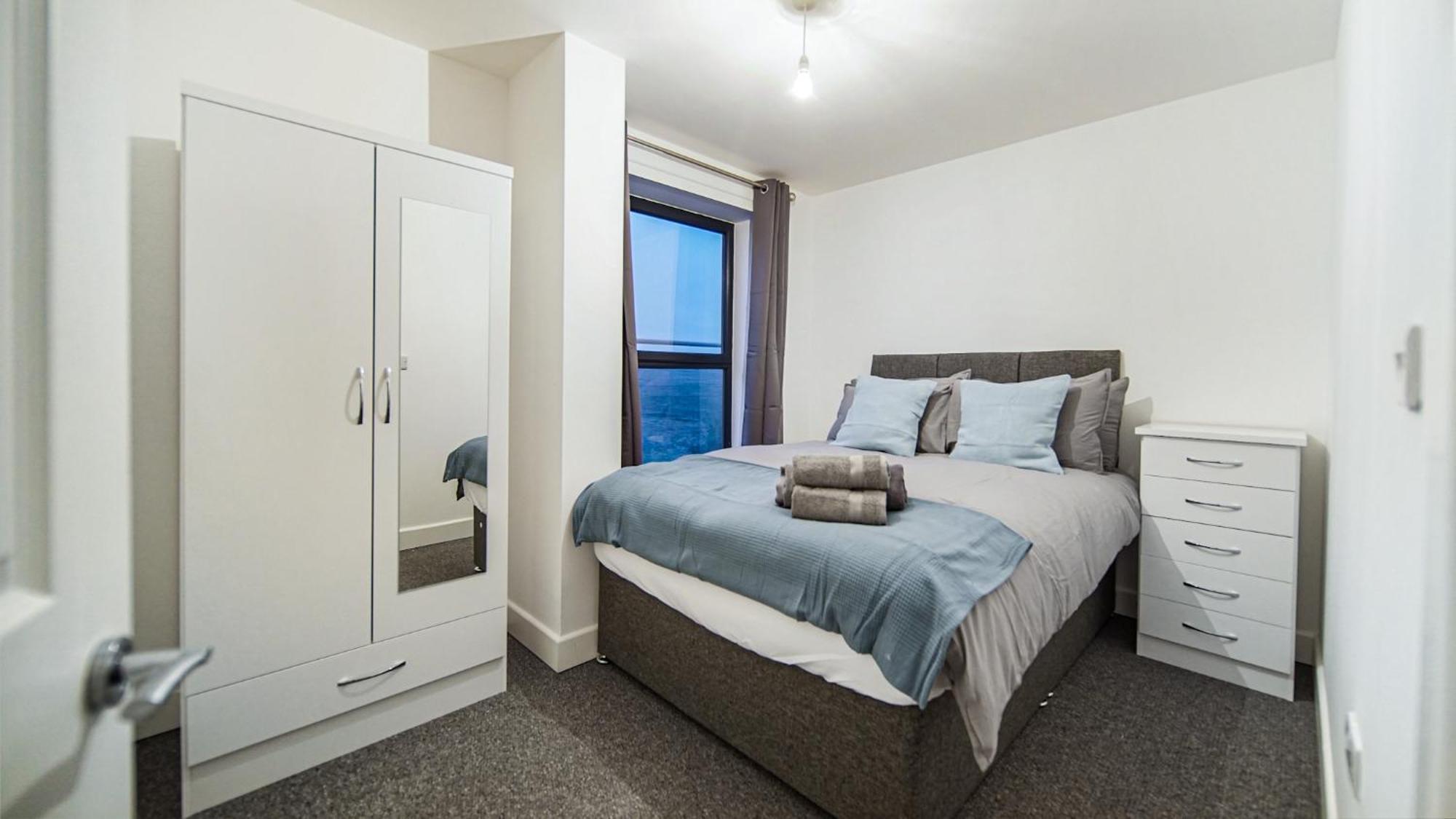 Modern Apartments With Free Parking Near Heathrow Colnbrook Eksteriør billede