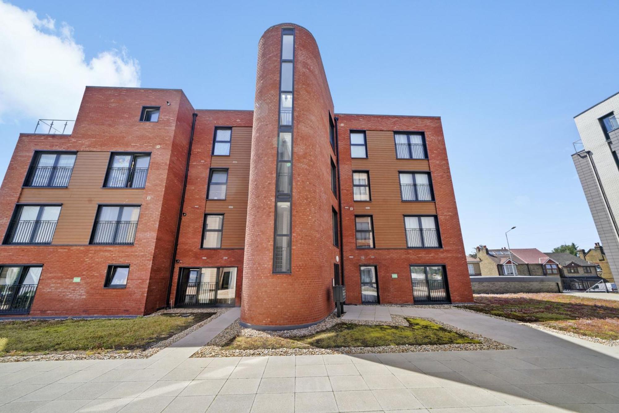 Modern Apartments With Free Parking Near Heathrow Colnbrook Eksteriør billede