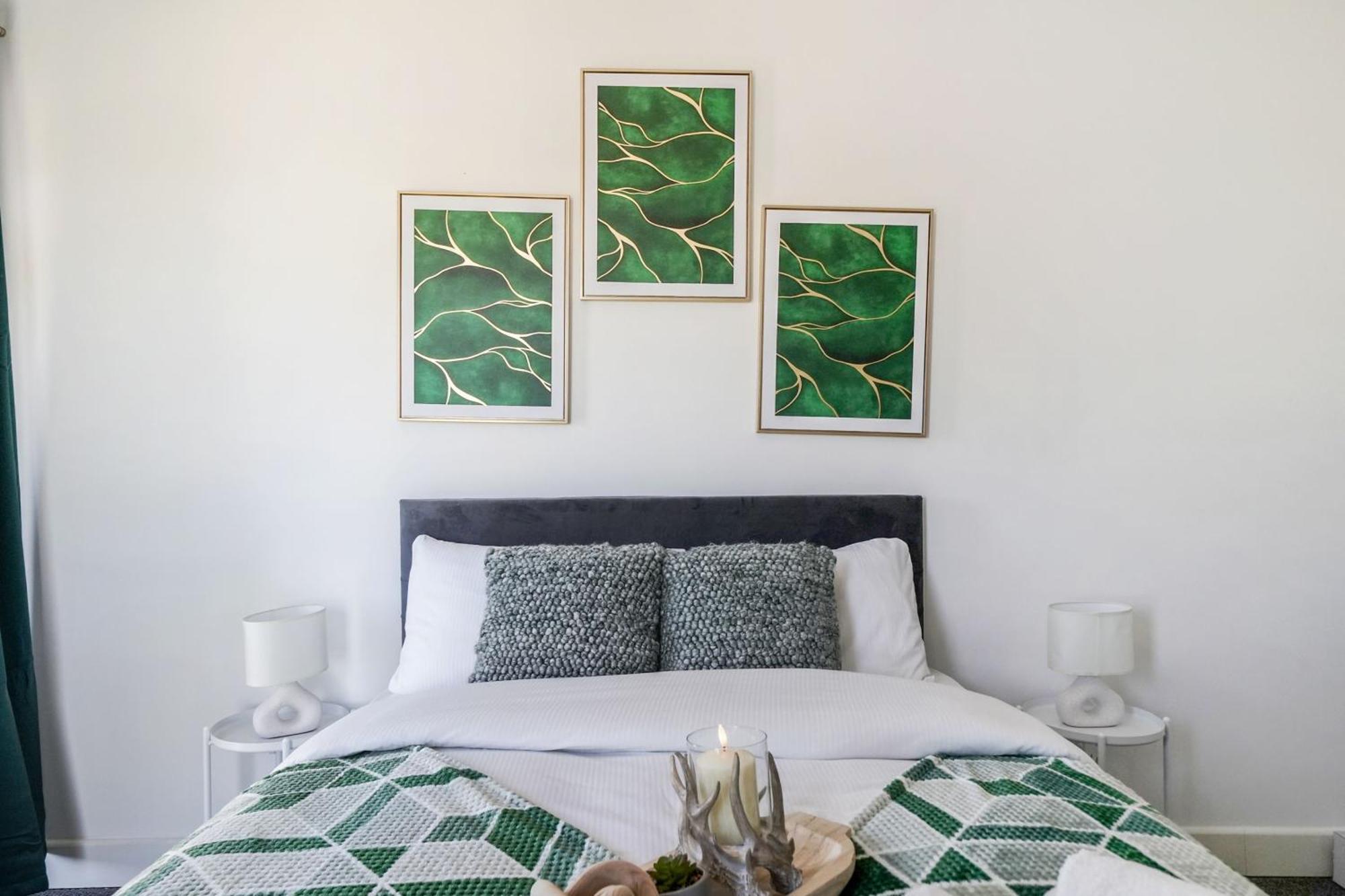 Modern Apartments With Free Parking Near Heathrow Colnbrook Eksteriør billede