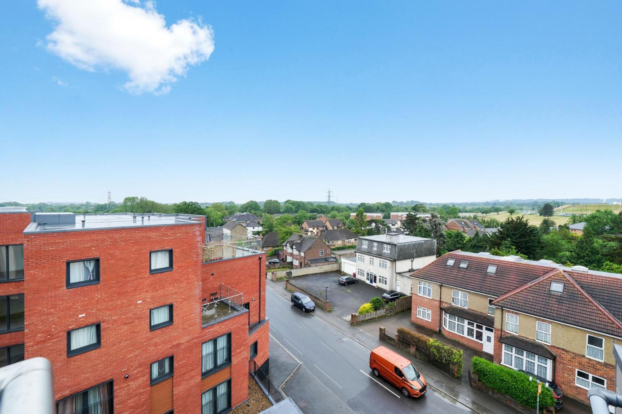 Modern Apartments With Free Parking Near Heathrow Colnbrook Eksteriør billede