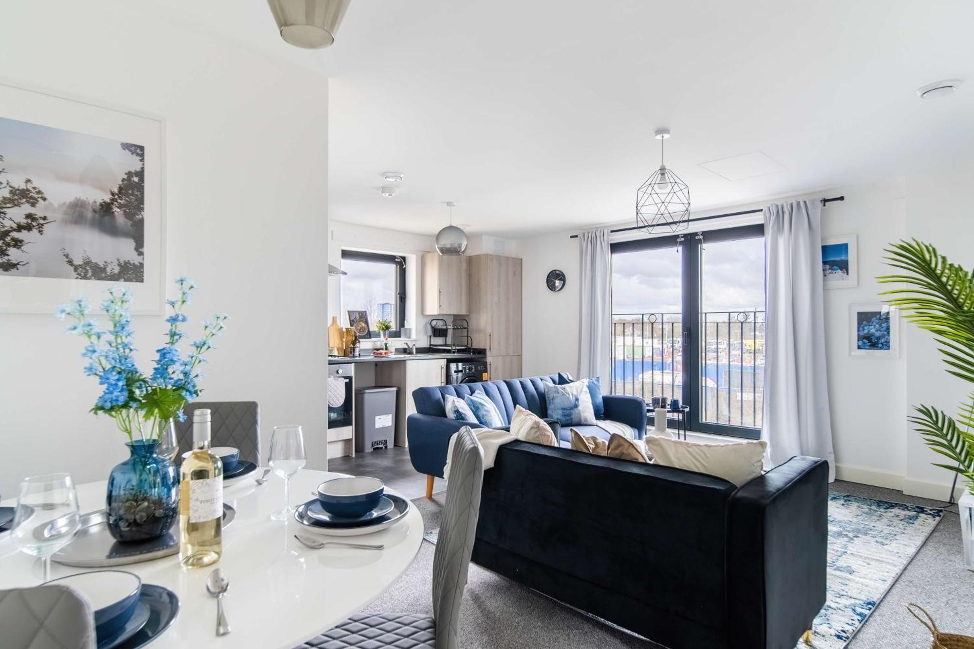 Modern Apartments With Free Parking Near Heathrow Colnbrook Eksteriør billede